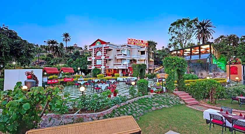 Chacha Inn - The Garden Retreat