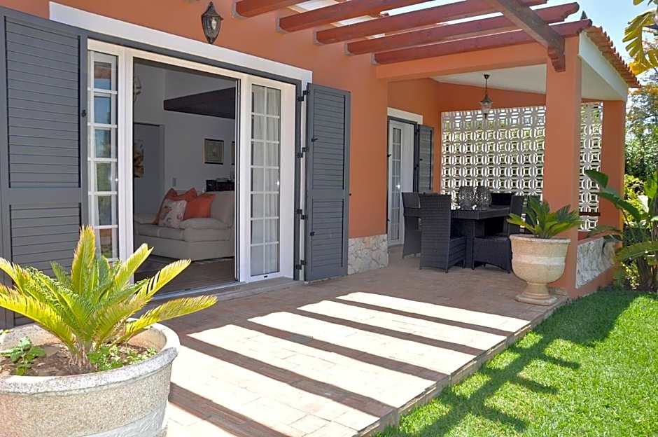 Fantastic for Family Gatherings, Optional Pool Heating, Free Air Con Wifi