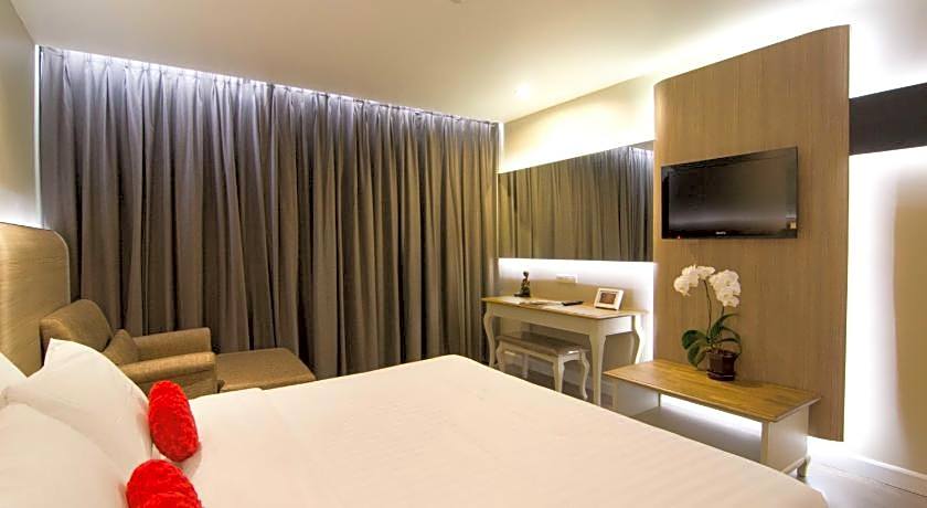 Sea Me Spring Too Hotel