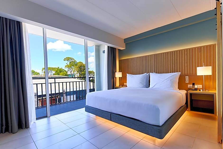 Foto 1 di 6 di 1 King Bed Suite