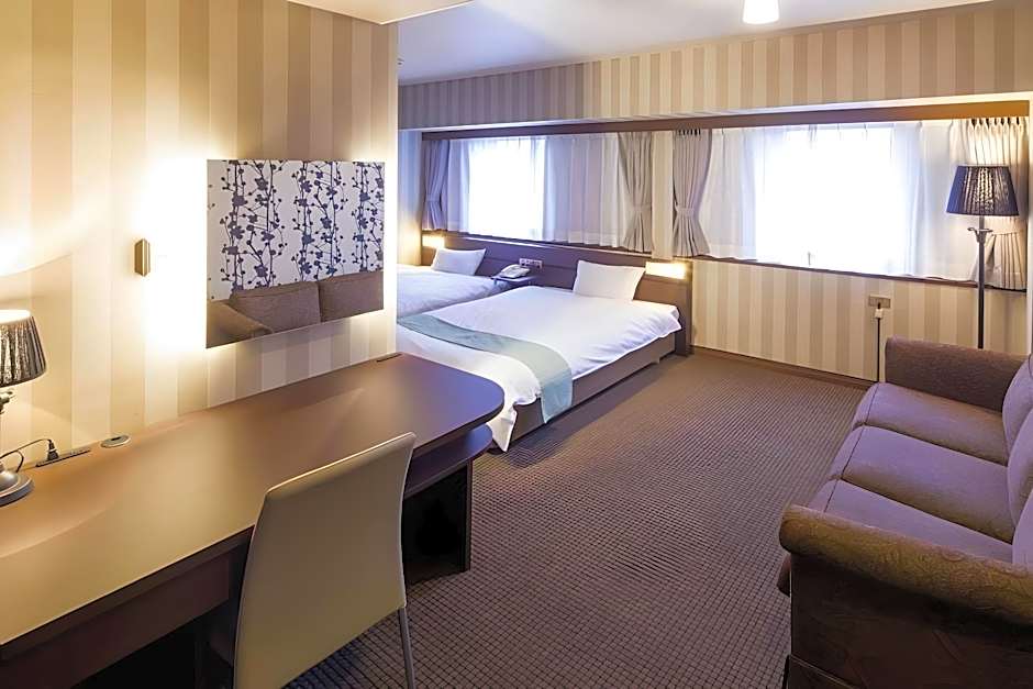 New Osaka Hotel