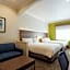 Holiday Inn Express & Suites Davis - University Area By IHG