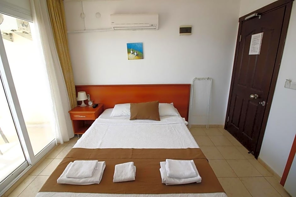 Bonapart Hotel