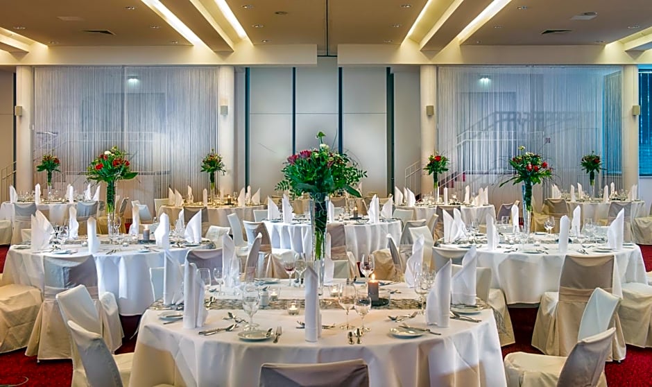 Radisson Blu Park Hotel And Conference Centre