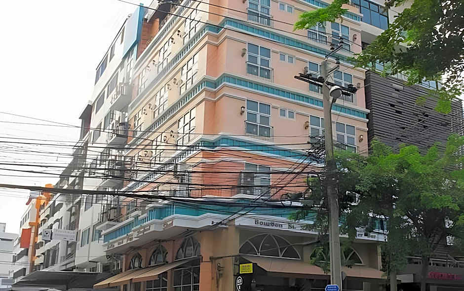 Bourbon St. Boutique