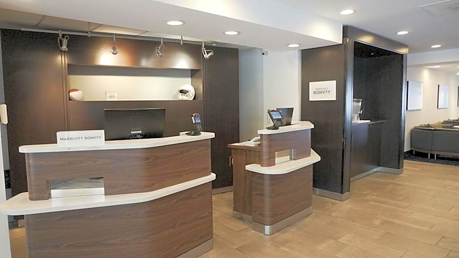 Courtyard by Marriott Memphis East/Bill Morris Parkway