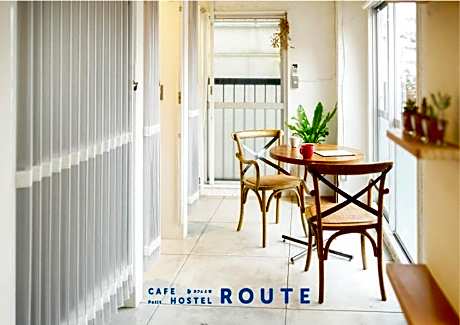 ROUTE - Cafe and Petit Hostel