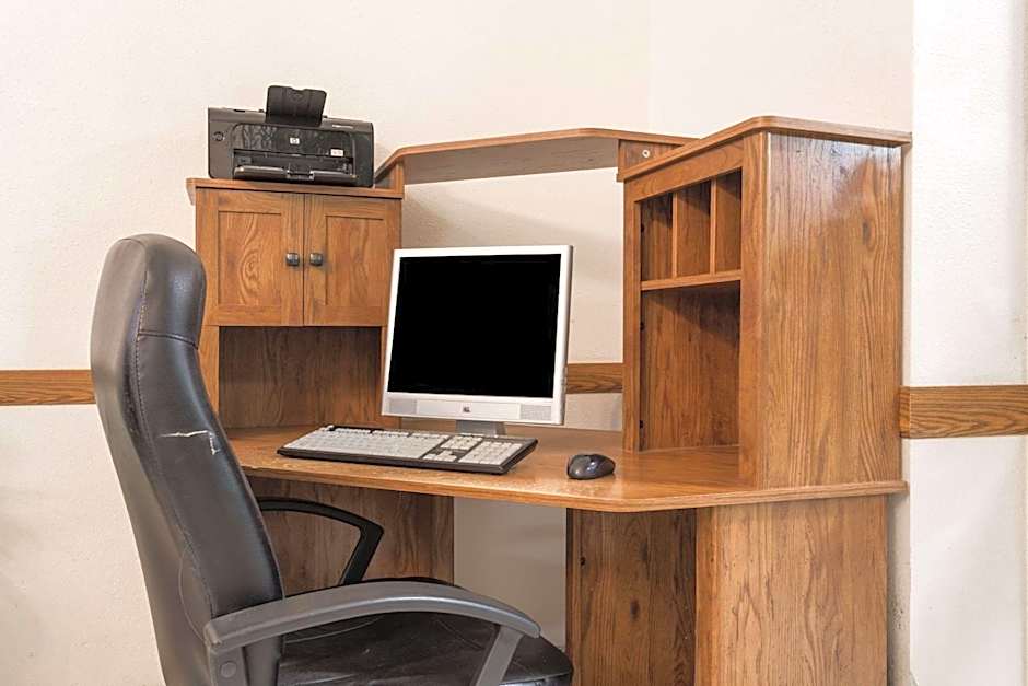 Days Inn by Wyndham Evanston WY