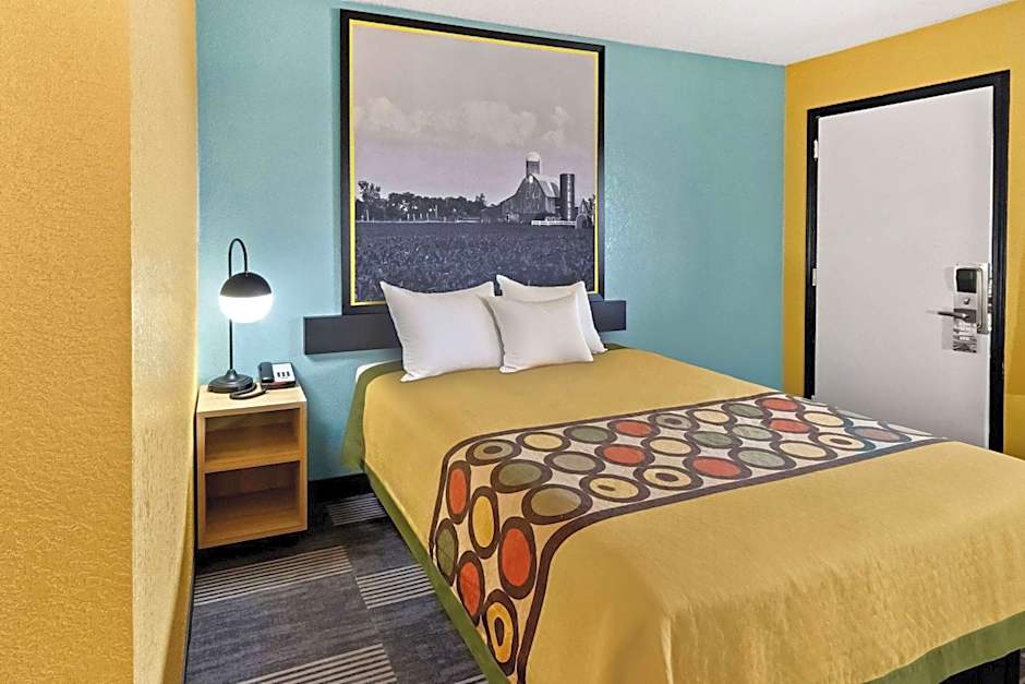 Super 8 by Wyndham Vandalia/Dayton International Airport