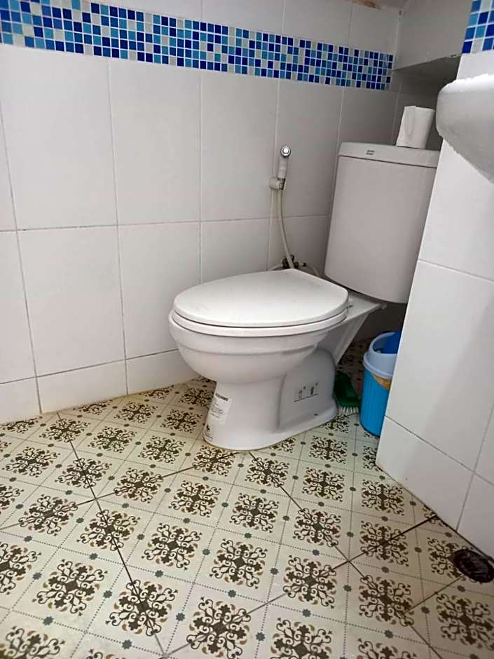 amazing khaosan hostel