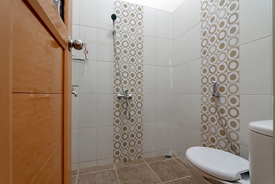 RedDoorz Syariah Plus @ Perintis Guesthouse Tasikmalaya