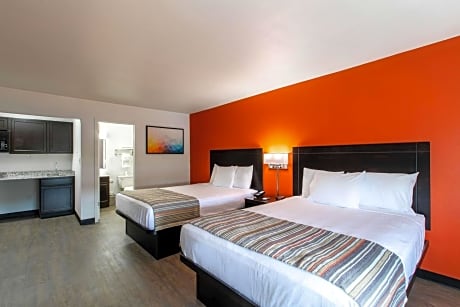 Queen Room with Two Queen Beds - Non-Smoking