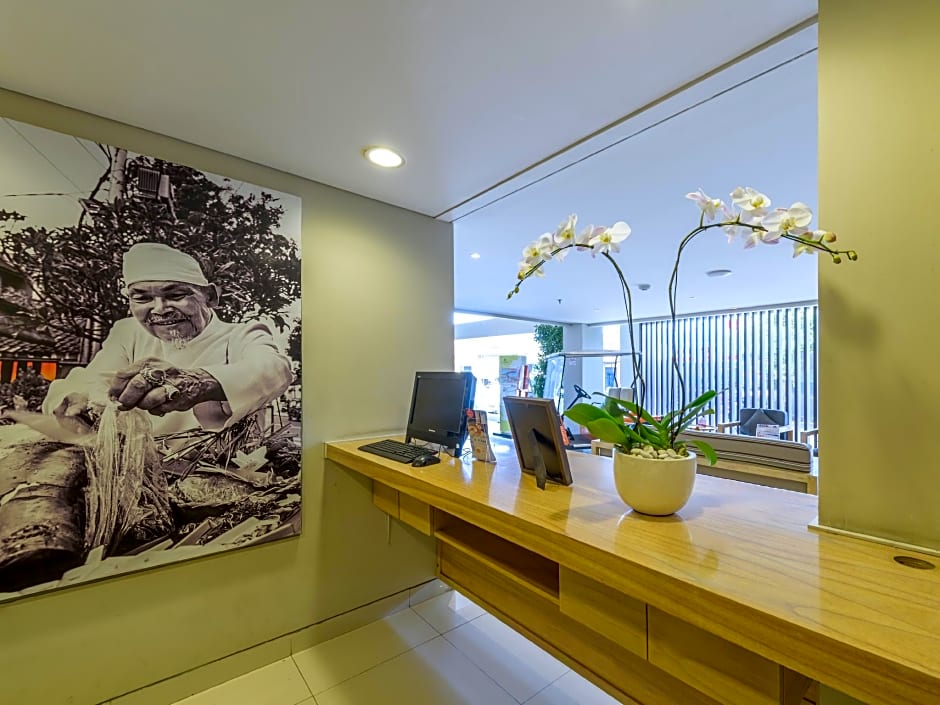 Harris Hotel Seminyak