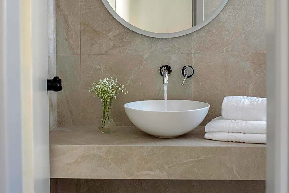 Diamond Apartments & Suites