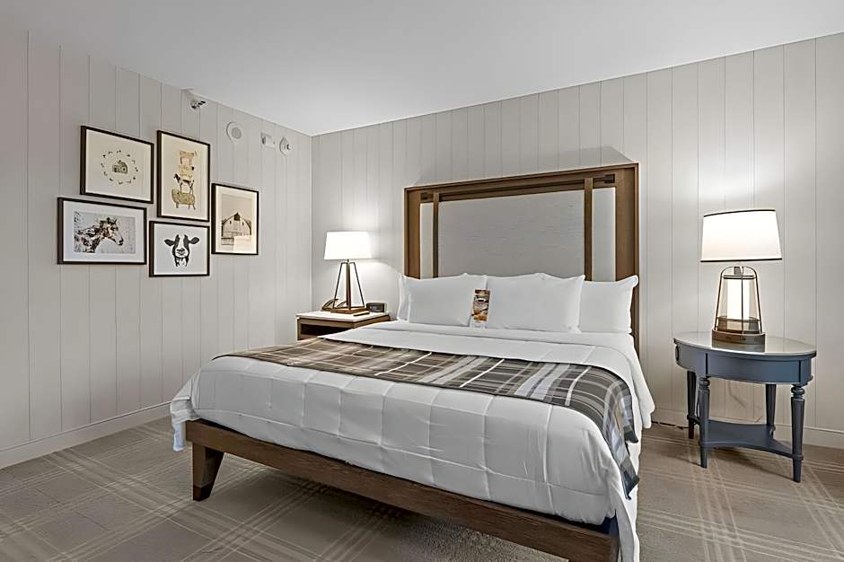 Knott's Berry Farm Hotel