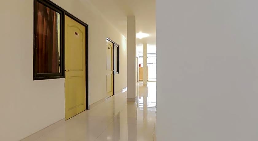 OYO 141 Fatmawati Cozy Residence