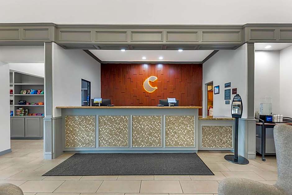 Comfort Inn & Suites