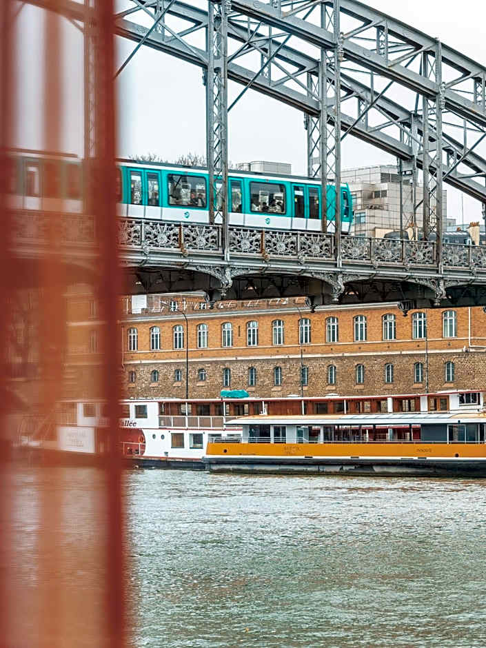 Hotel OFF Paris Seine