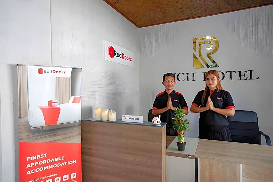 RedDoorz near Mataram University