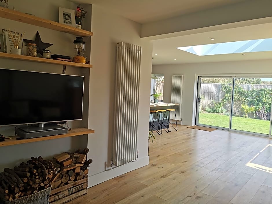 Iona – Bracklesham Bay