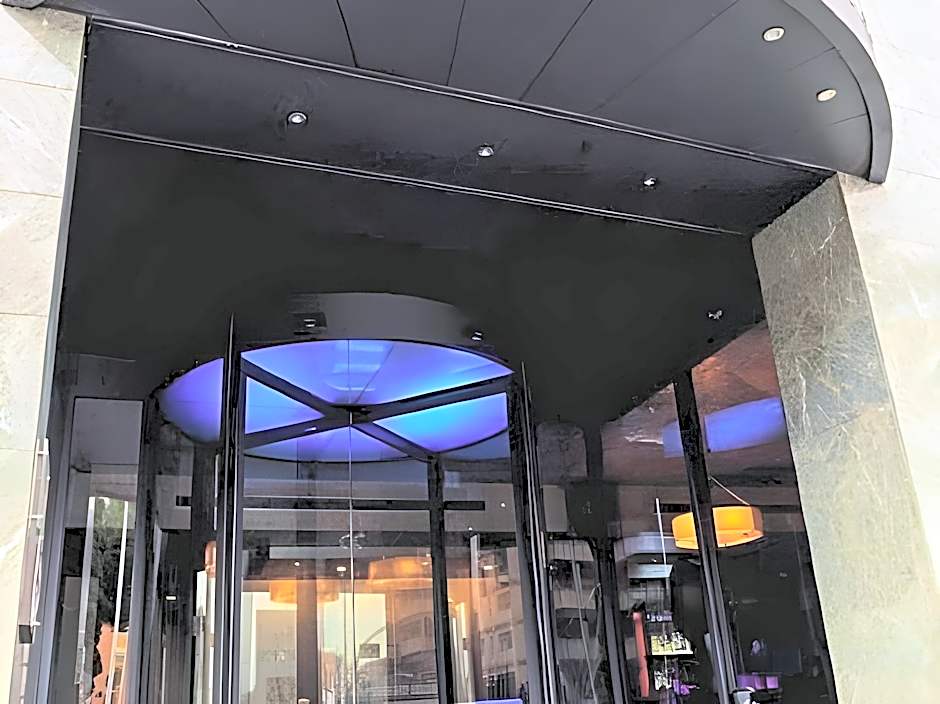 Cosmopolitan Hotel
