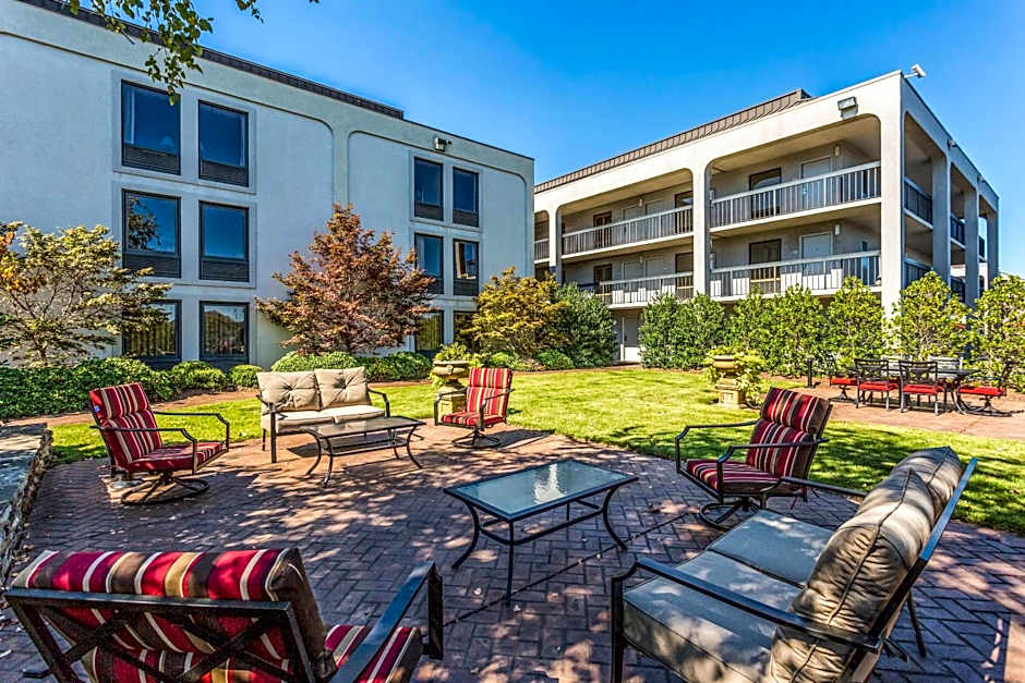 Clarion Pointe Huntsville Research Park