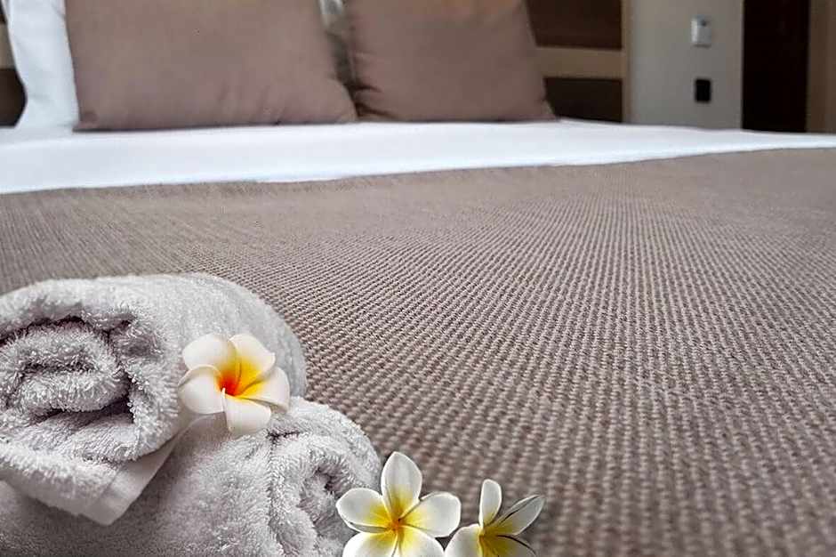 Sembol Hotel