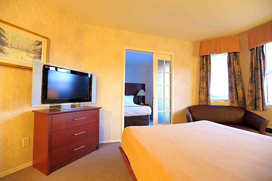 Quality Suites Ste Anne De Beaupre