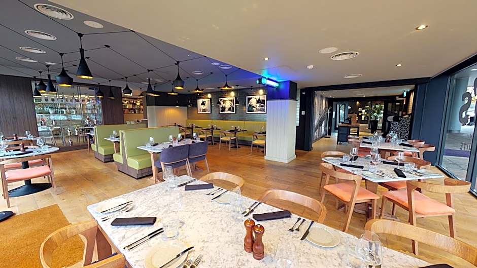 Holiday Inn Milton Keynes Central By IHG
