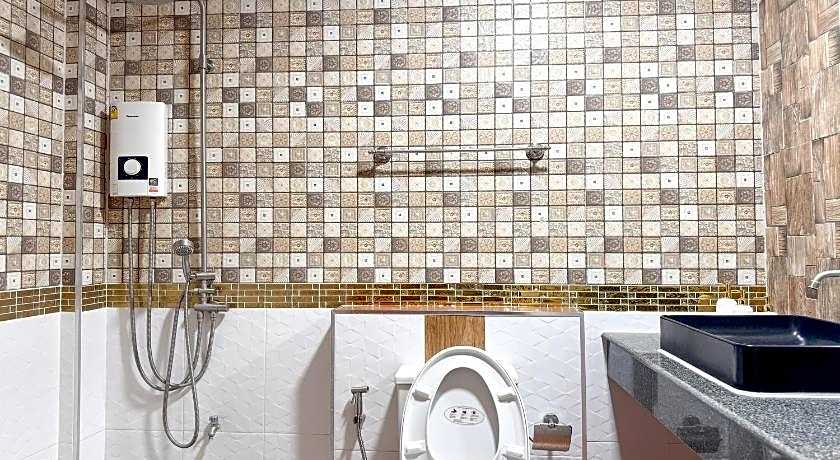 Chiangmai Lanna & Modern Loft Hotel