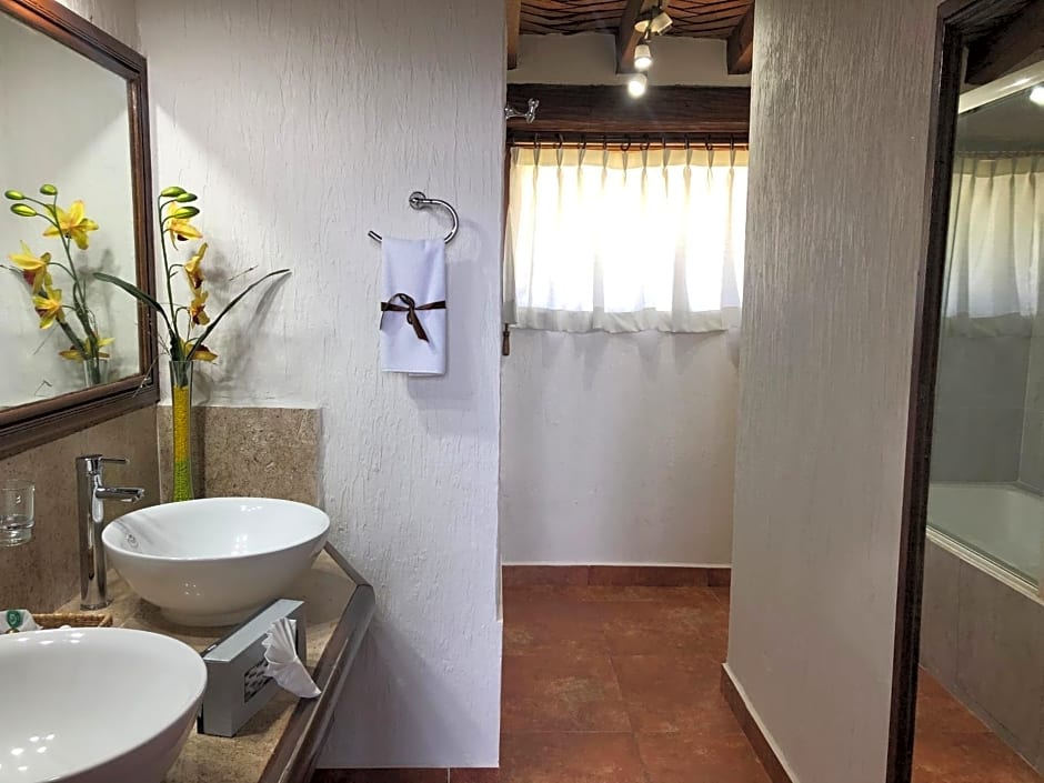 Villa San Jose Hotel & Suites