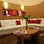 Le Petit Hotel