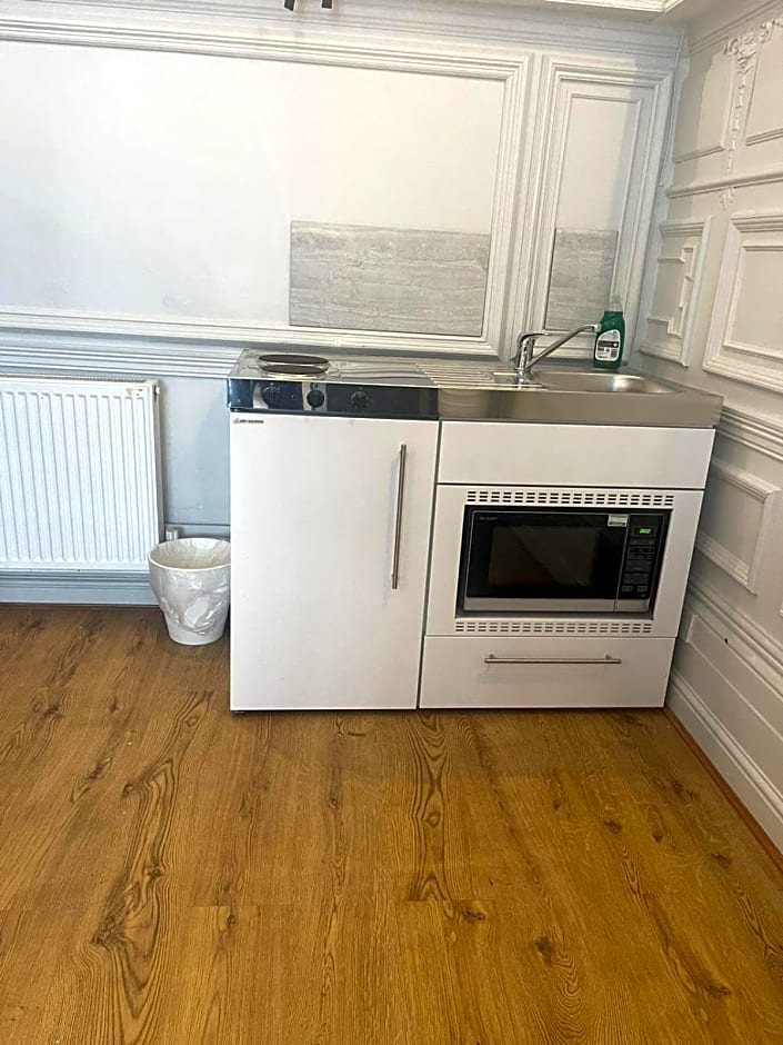 The Chapter - Hyde Park Hotel