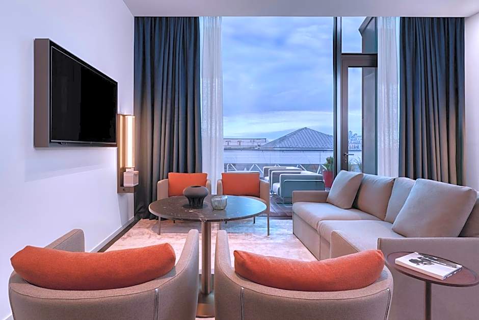 Dorothea Hotel, Budapest, Autograph Collection