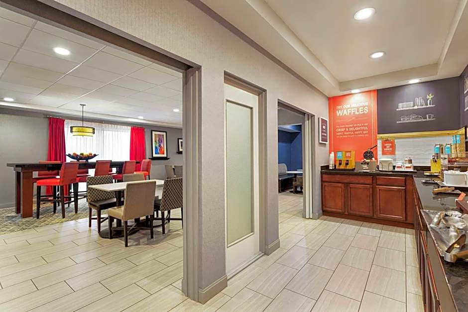 Hampton Inn By Hilton Kansas City/Blue Springs
