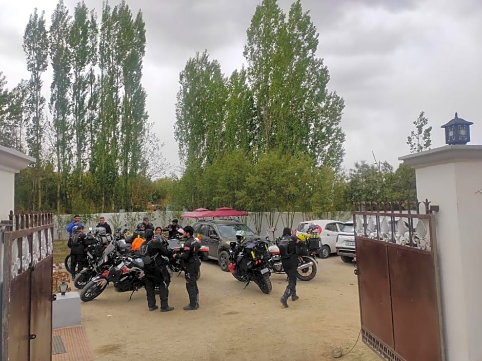  LADAKH ODYSSEY hotel