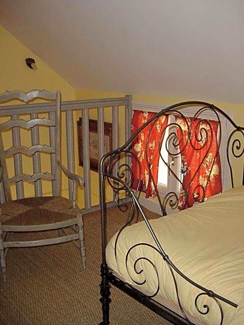 Chambres et table d'hôtes Saint Nicolas, maisonnettes individuelles dans propriété privée