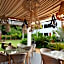 Zee Luxury Boutique Hotel