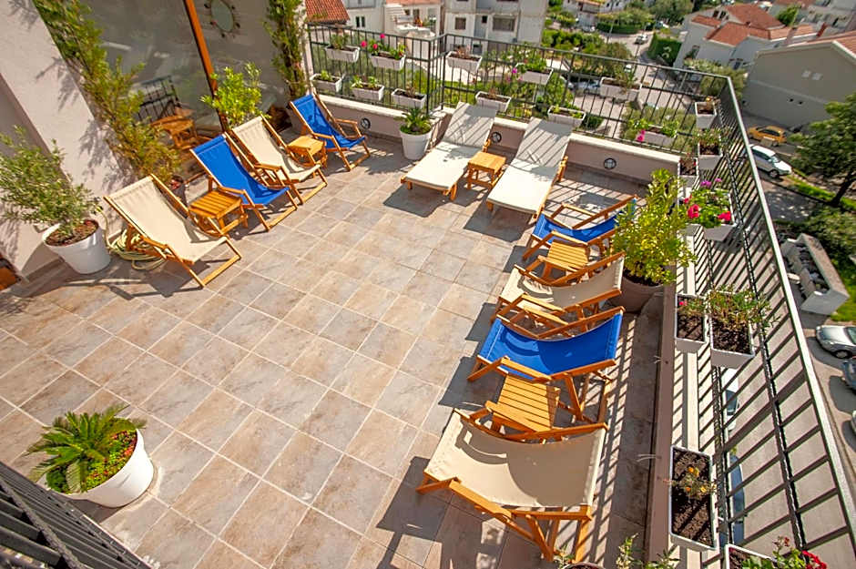 Hotel Twelve by Aycon