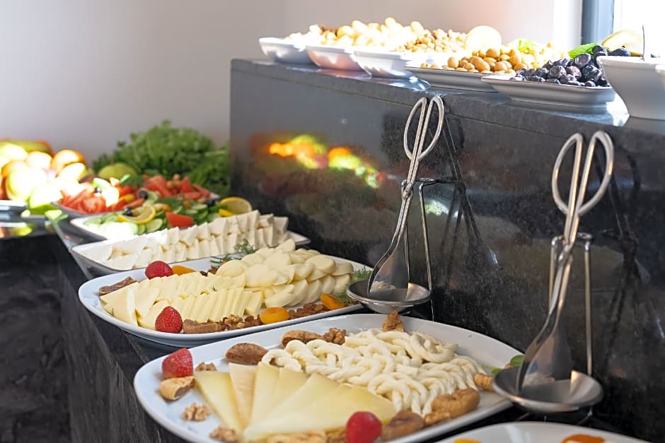 Golden River Hotel By Continent 