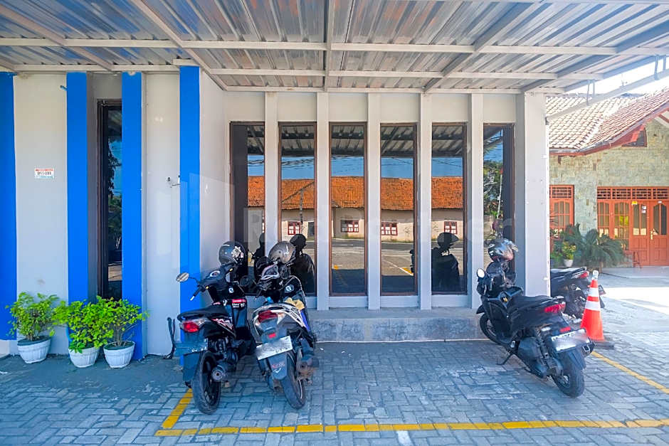 Hotel Andono near YIA Mitra RedDoorz