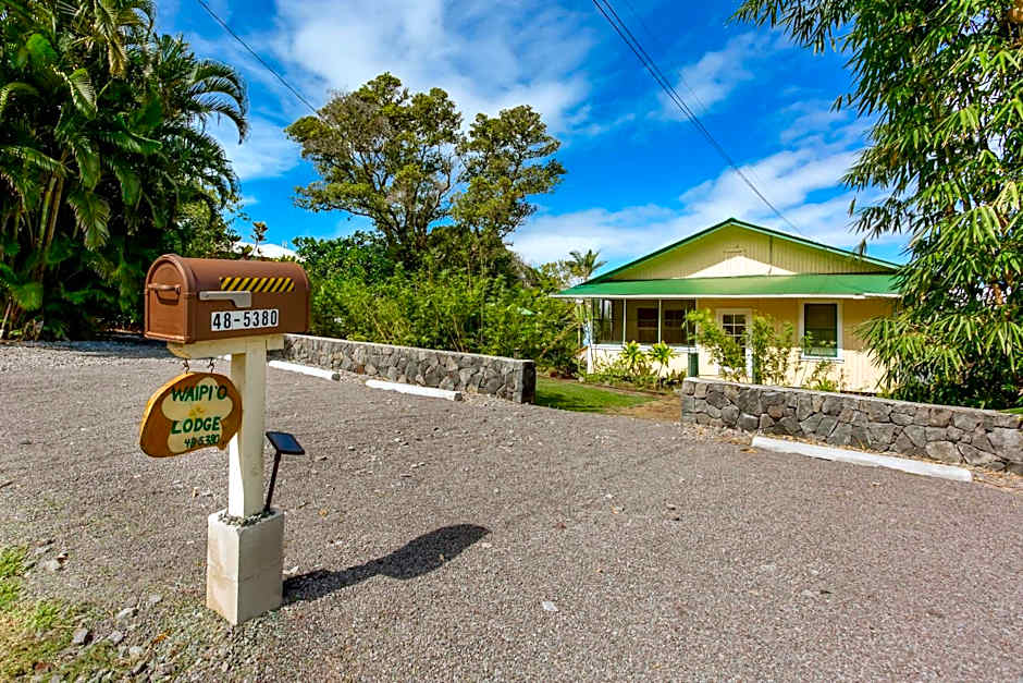 Waipi'o Lodge