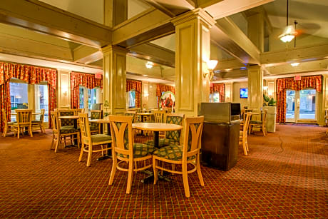 Palms Hotel and Villas