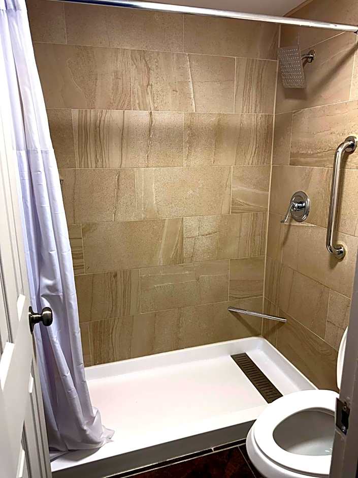 Americas Best Value Inn - Laredo