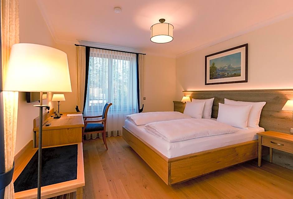 Hotel & Gaststätte zum Erdinger Weißbräu