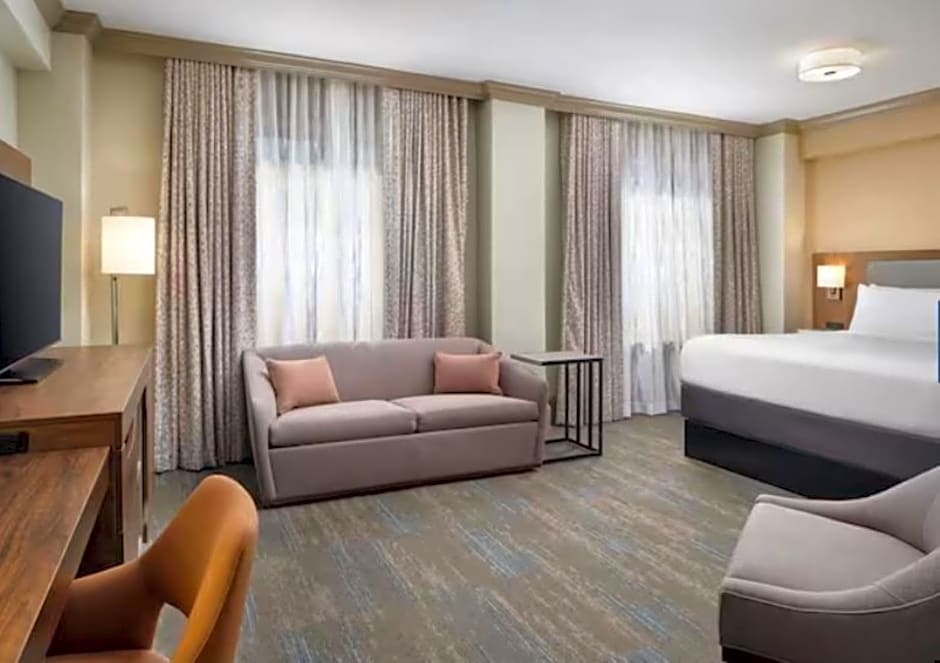 Hampton Inn & Suites New Orleans Canal St. French Quarter