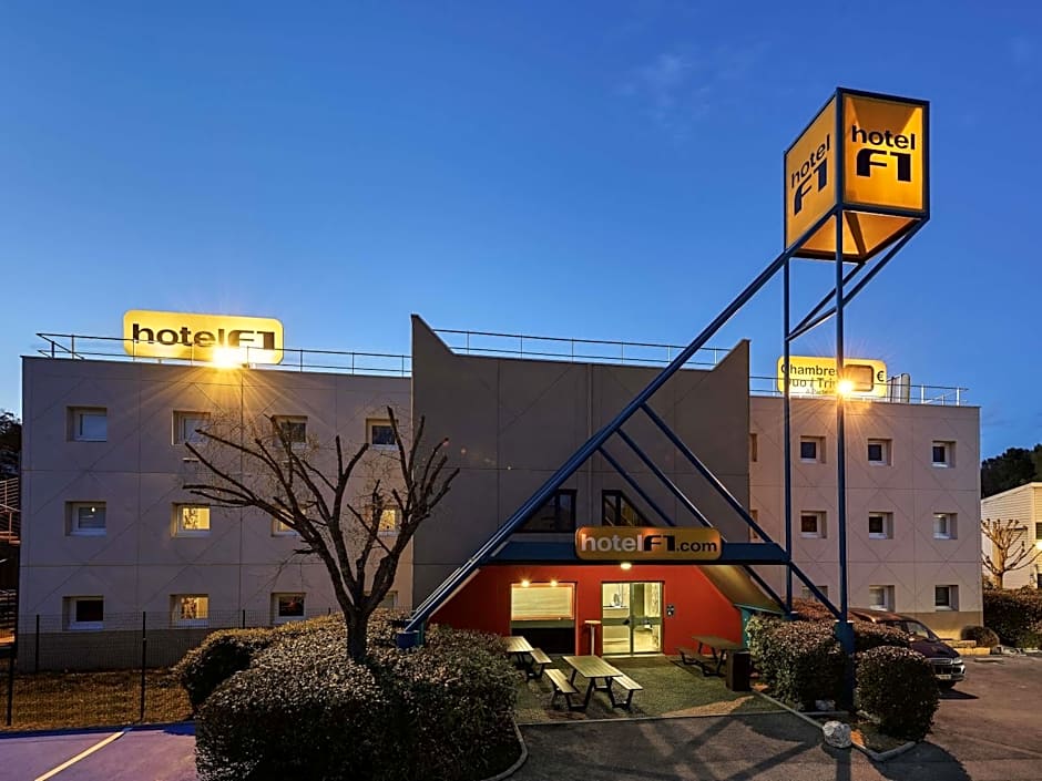 hotelF1 Lyon Saint Priest