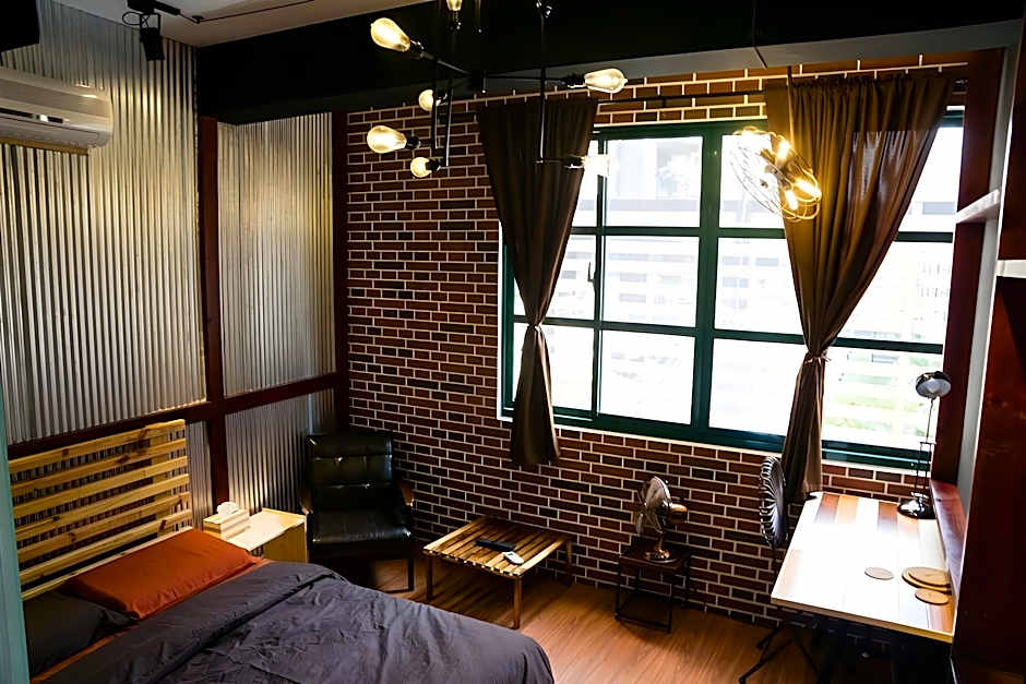 London Style Baker Street Inn