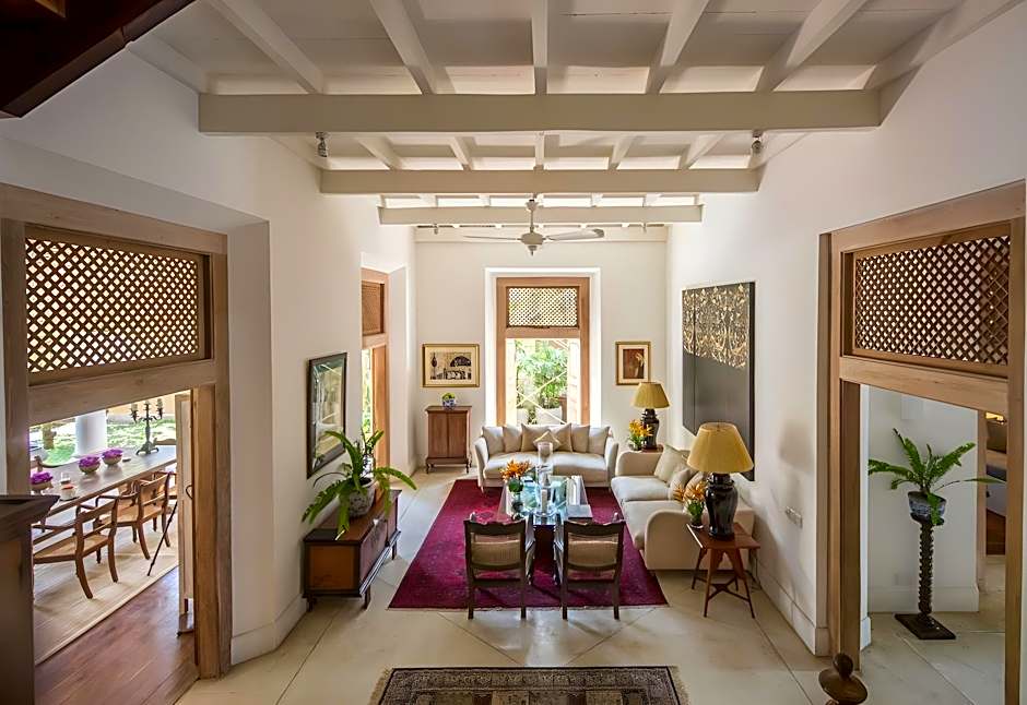 Taru Villas Rampart Street 