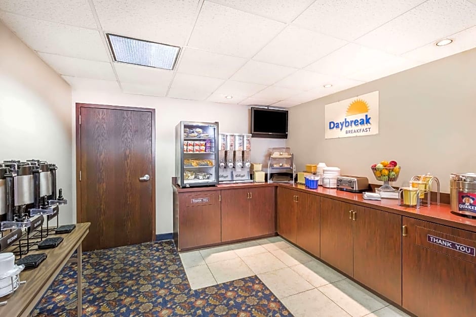 Days Inn by Wyndham Grand Island I-80